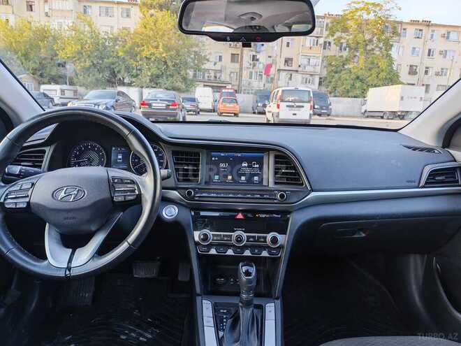 Hyundai Elantra 2019, 209,215 km - 2.0 l - Bakı