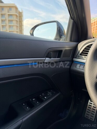 Hyundai Elantra 2017, 262,000 km - 2.0 l - Bakı