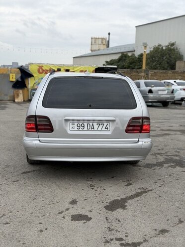 Mercedes E 220 2000, 304,232 km - 2.2 l - Bakı