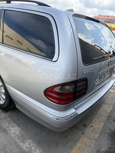 Mercedes E 220 2000, 304,232 km - 2.2 l - Bakı
