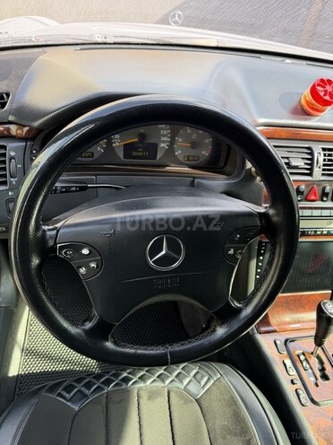 Mercedes E 220 2000, 304,232 km - 2.2 l - Bakı