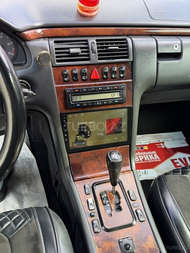 Mercedes E 220 2000, 304,232 km - 2.2 l - Bakı