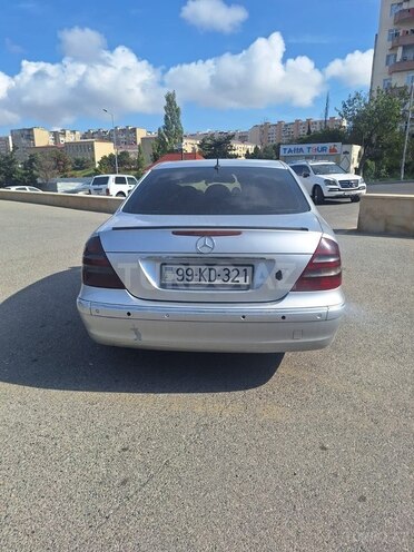 Mercedes E 220 2002, 321,250 km - 2.2 л - Bakı