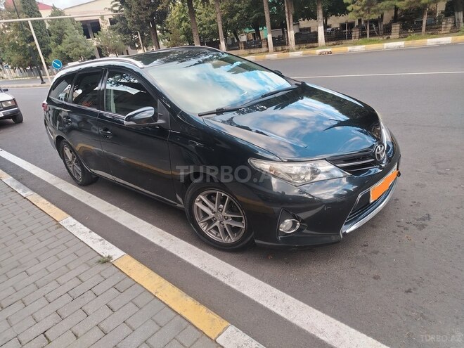 Toyota Auris 2014, 340,000 km - 1.4 l - Zaqatala