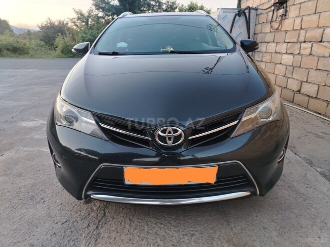 Toyota Auris 2014, 340,000 km - 1.4 l - Zaqatala