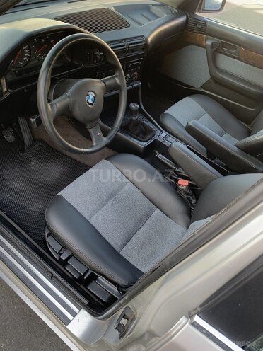 BMW 530 1992, 111,111 km - 3.0 l - Zaqatala