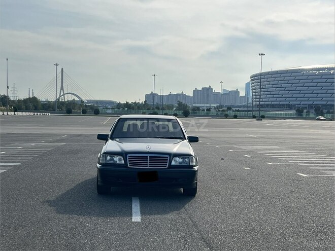 Mercedes C 200 1997, 330,000 km - 2.0 l - Bakı