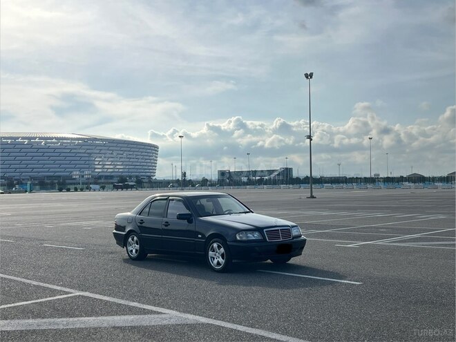 Mercedes C 200 1997, 330,000 km - 2.0 l - Bakı