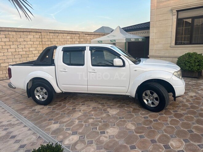 Nissan Navara 2010, 385,000 km - 2.5 l - Xudat