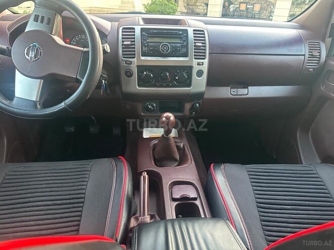 Nissan Navara 2010, 385,000 km - 2.5 l - Xudat
