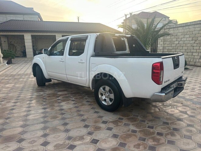 Nissan Navara 2010, 385,000 km - 2.5 l - Xudat