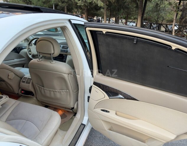 Mercedes E 240 2004, 206,758 km - 2.6 l - Bakı