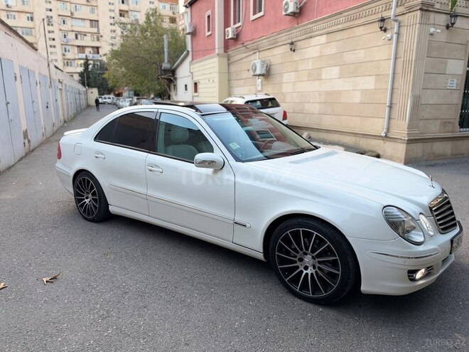 Mercedes E 240 2004, 206,758 km - 2.6 l - Bakı
