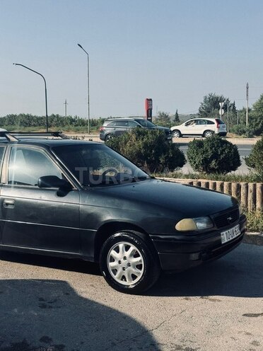 Opel Astra 1997, 400,000 km - 1.6 л - Bakı