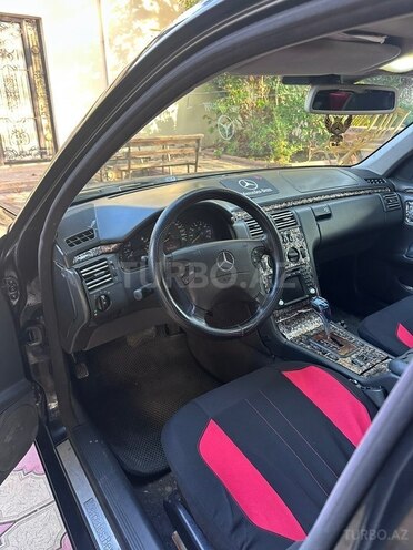 Mercedes E 240 2002, 325,000 km - 2.4 л - Tərtər