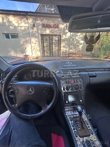 Mercedes E 240 2002, 325,000 km - 2.4 л - Tərtər