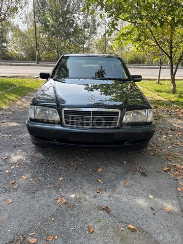 Mercedes C 180 1999, 300,000 km - 1.8 л - Qəbələ