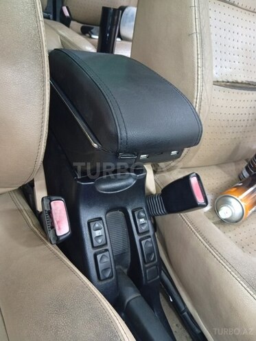 Land Rover Freelander 2004, 150,880 km - 2.5 л - Bərdə