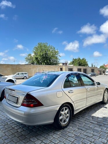 Mercedes C 220 2001, 111,111 km - 2.1 л - Bakı