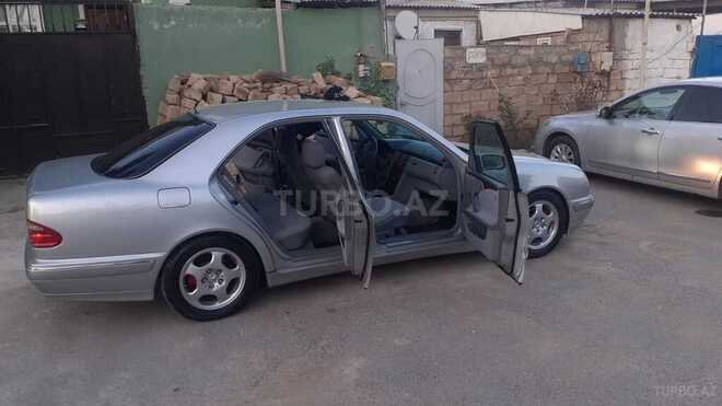 Mercedes E 240 2000, 300,000 km - 2.4 l - Goranboy
