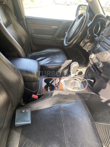 Mitsubishi Pajero 2007, 236,600 km - 3.0 l - Bakı