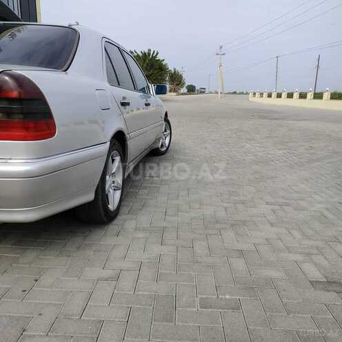 Mercedes C 240 2000, 344,000 km - 2.4 l - Masallı