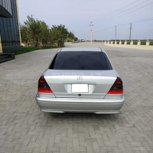 Mercedes C 240 2000, 344,000 km - 2.4 l - Masallı