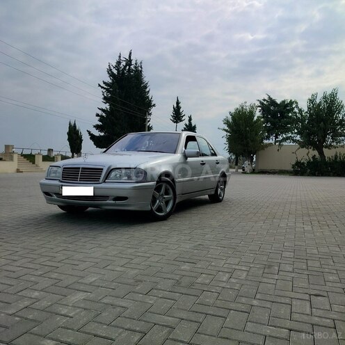 Mercedes C 240 2000, 344,000 km - 2.4 l - Masallı