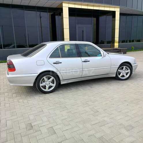 Mercedes C 240 2000, 344,000 km - 2.4 l - Masallı
