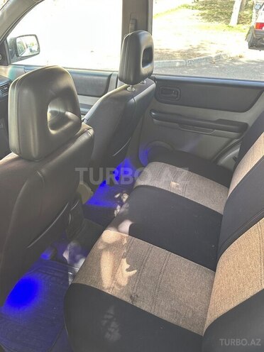 Nissan X-Trail 2001, 350,000 km - 2.0 l - Naftalan