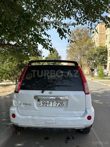 Nissan X-Trail 2001, 350,000 km - 2.0 l - Naftalan