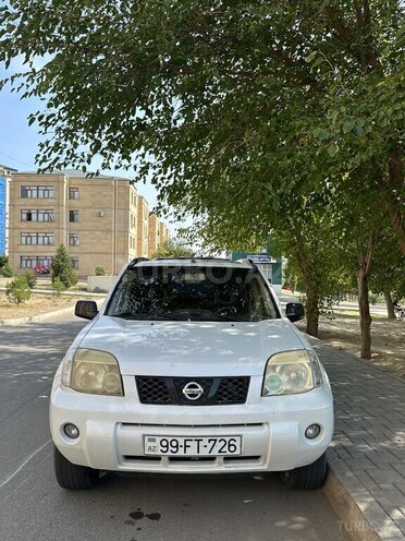 Nissan X-Trail 2001, 350,000 km - 2.0 l - Naftalan
