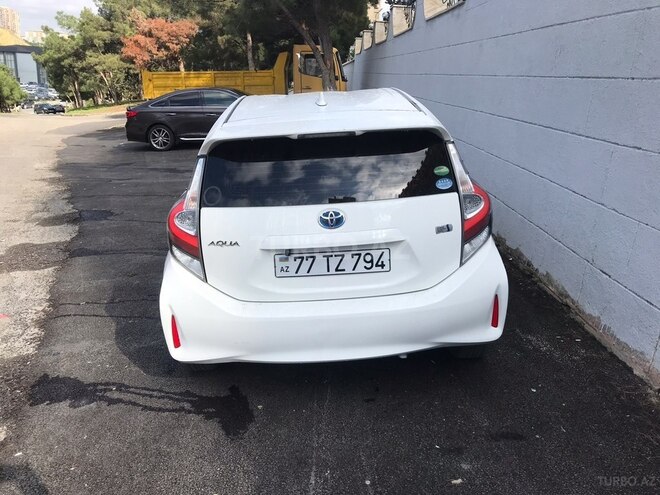 Toyota Aqua 2019, 257,800 km - 1.5 l - Bakı