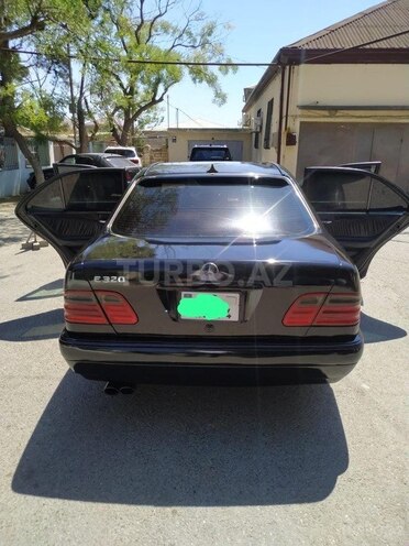 Mercedes E 320 1996, 300,000 km - 3.2 l - Bakı
