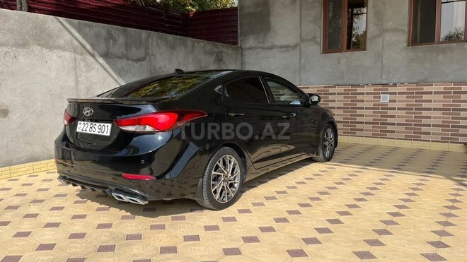 Hyundai Elantra 2015, 225,308 km - 1.8 л - Naftalan
