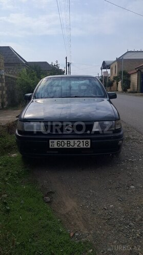 Opel Vectra 1994, 227,000 km - 1.6 л - Tovuz
