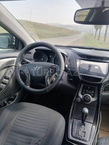 Hyundai Elantra 2013, 89,050 km - 1.8 l - Yardımlı