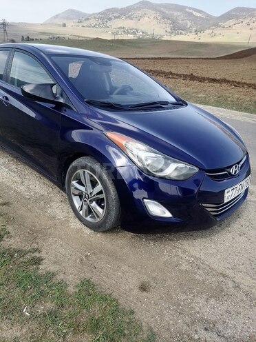 Hyundai Elantra 2013, 89,050 km - 1.8 l - Yardımlı