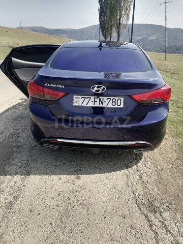 Hyundai Elantra 2013, 89,050 km - 1.8 l - Yardımlı