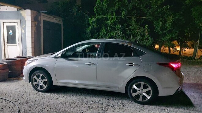 Hyundai Accent 2020, 318,650 km - 1.6 l - Bakı