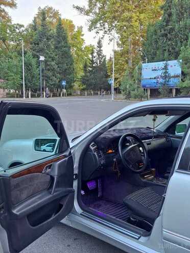 Mercedes E 240 1998, 200,000 km - 2.4 l - Mingəçevir