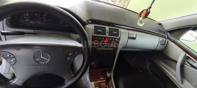 Mercedes E 240 2000, 334,073 km - 2.4 л - Şirvan