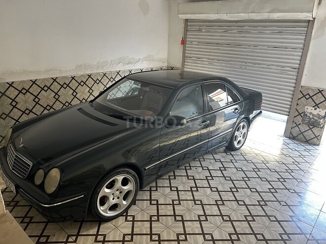 Mercedes E 240 2001, 409,000 km - 2.6 l - Bakı
