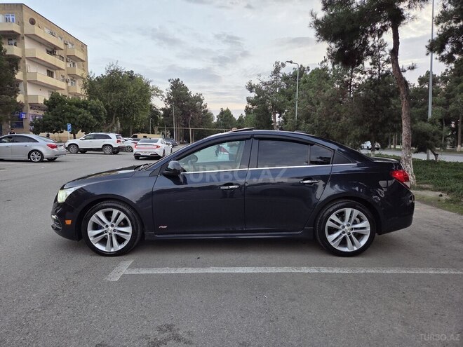 Chevrolet Cruze 2015, 301,587 km - 1.4 l - Şirvan