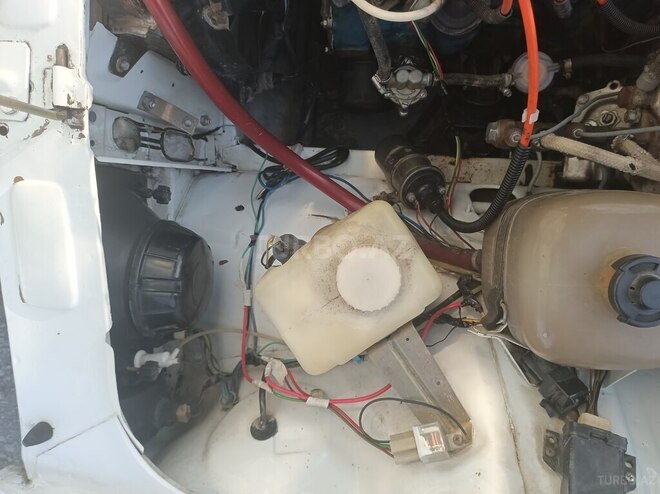 LADA (VAZ) 2107 2005, 13,417 km - 1.6 l - Qax