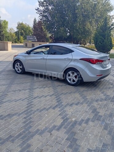 Hyundai Elantra 2015, 209,000 km - 1.8 l - Ağcabədi
