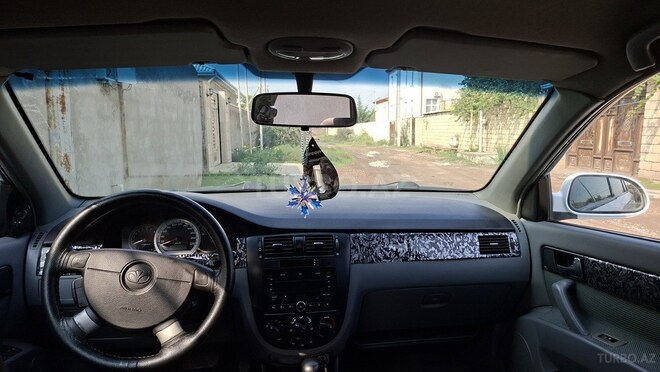 Chevrolet Lacetti 2010, 377,200 km - 1.8 l - Salyan