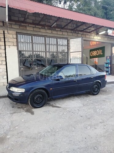 Opel Vectra 1999, 370,000 km - 1.6 l - Qusar