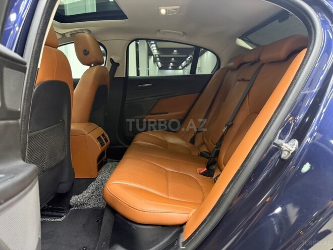 Jaguar XE 2018, 115,000 km - 2.0 l - Bakı