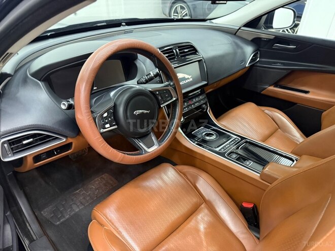 Jaguar XE 2018, 115,000 km - 2.0 l - Bakı